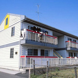 レオパレスクレヨンハウス